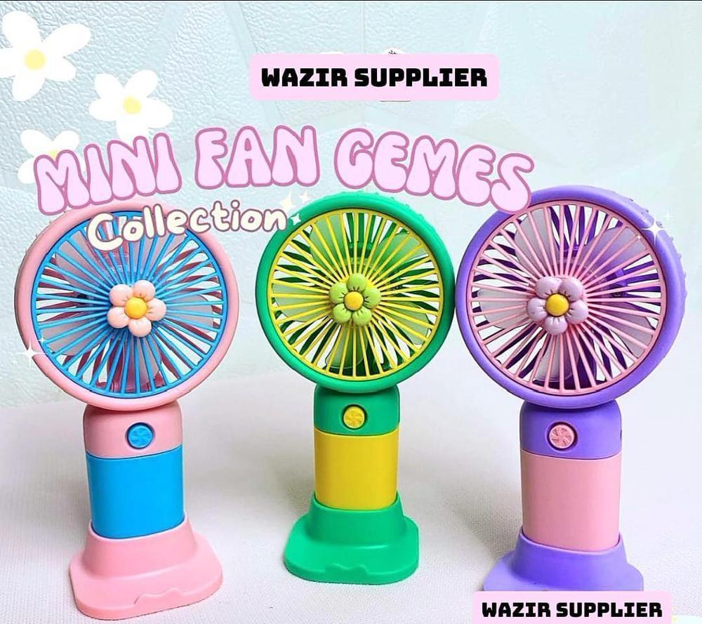 Mini Rechargeable Handheld Fan Green Yellow ABS